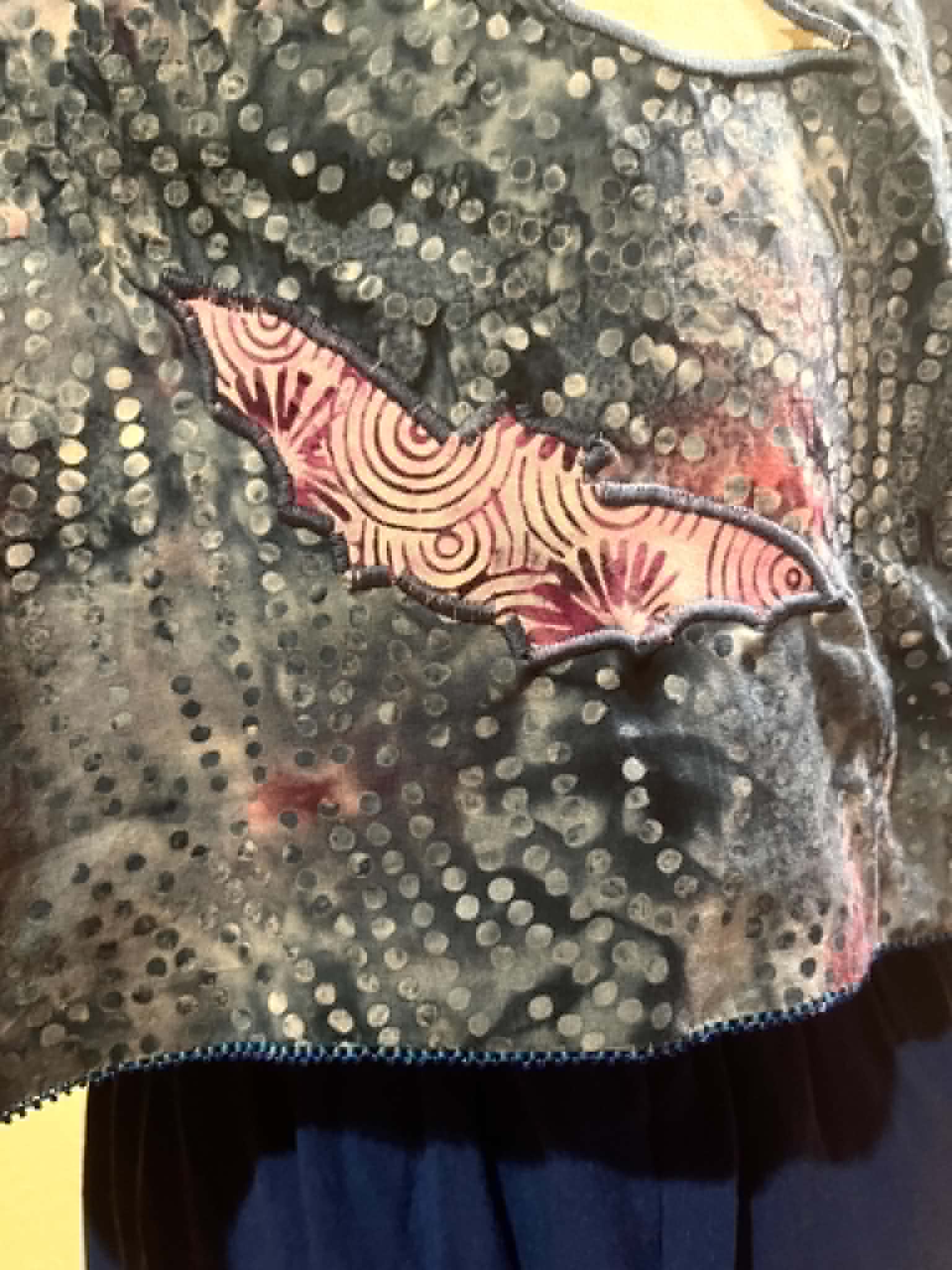 Reversible Day/Night Appliqued Upper World Capelet
